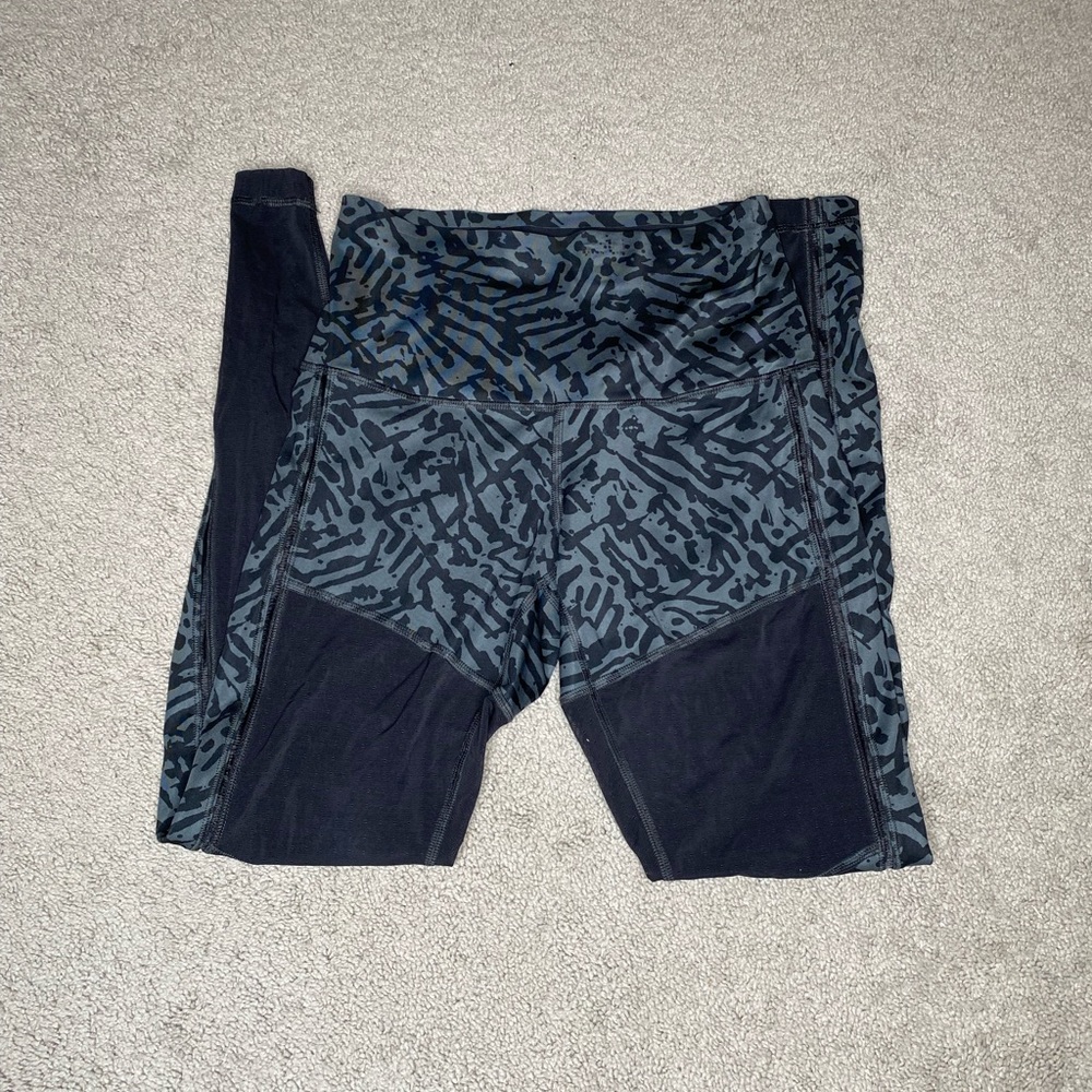 Lululemon mesh leggings